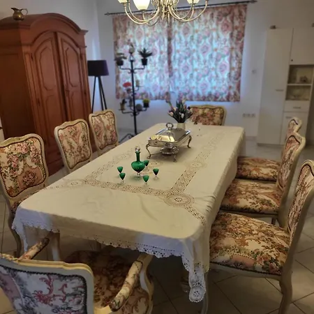 Royal * Ljubuški